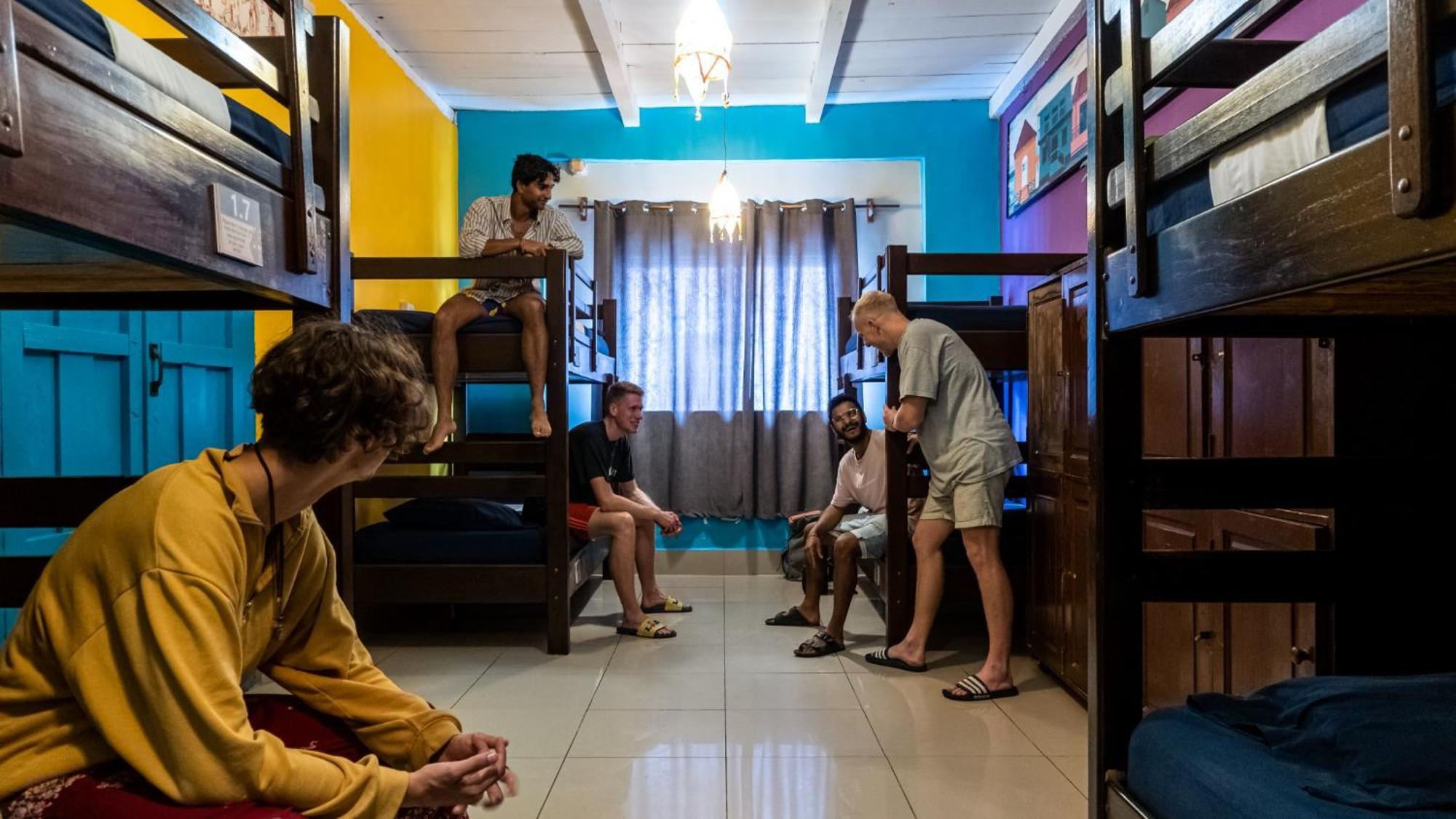 Los Amigos Hostel Flores Luaran gambar