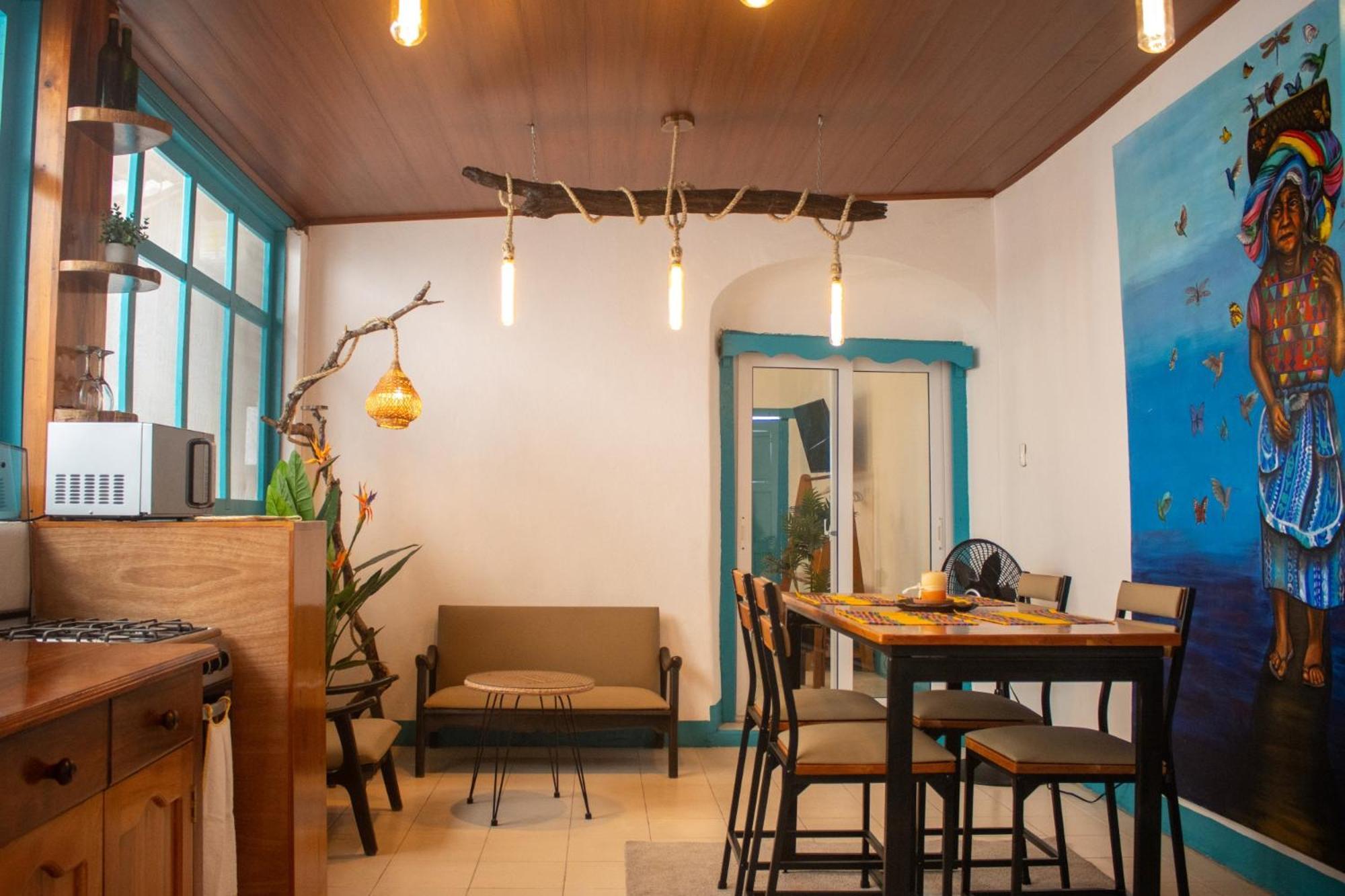 Los Amigos Hostel Flores Bilik gambar